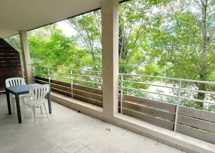 Lejlighed Grand F2 Avec Terrasse Spacieuse, Centre